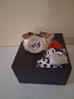 Minnie mouse watch