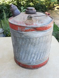 Antique gas can