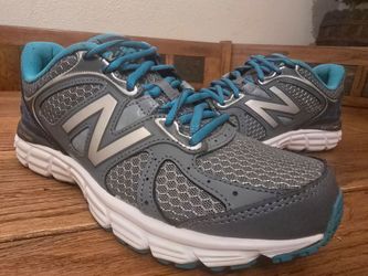 New Balance Shoes (7.5)