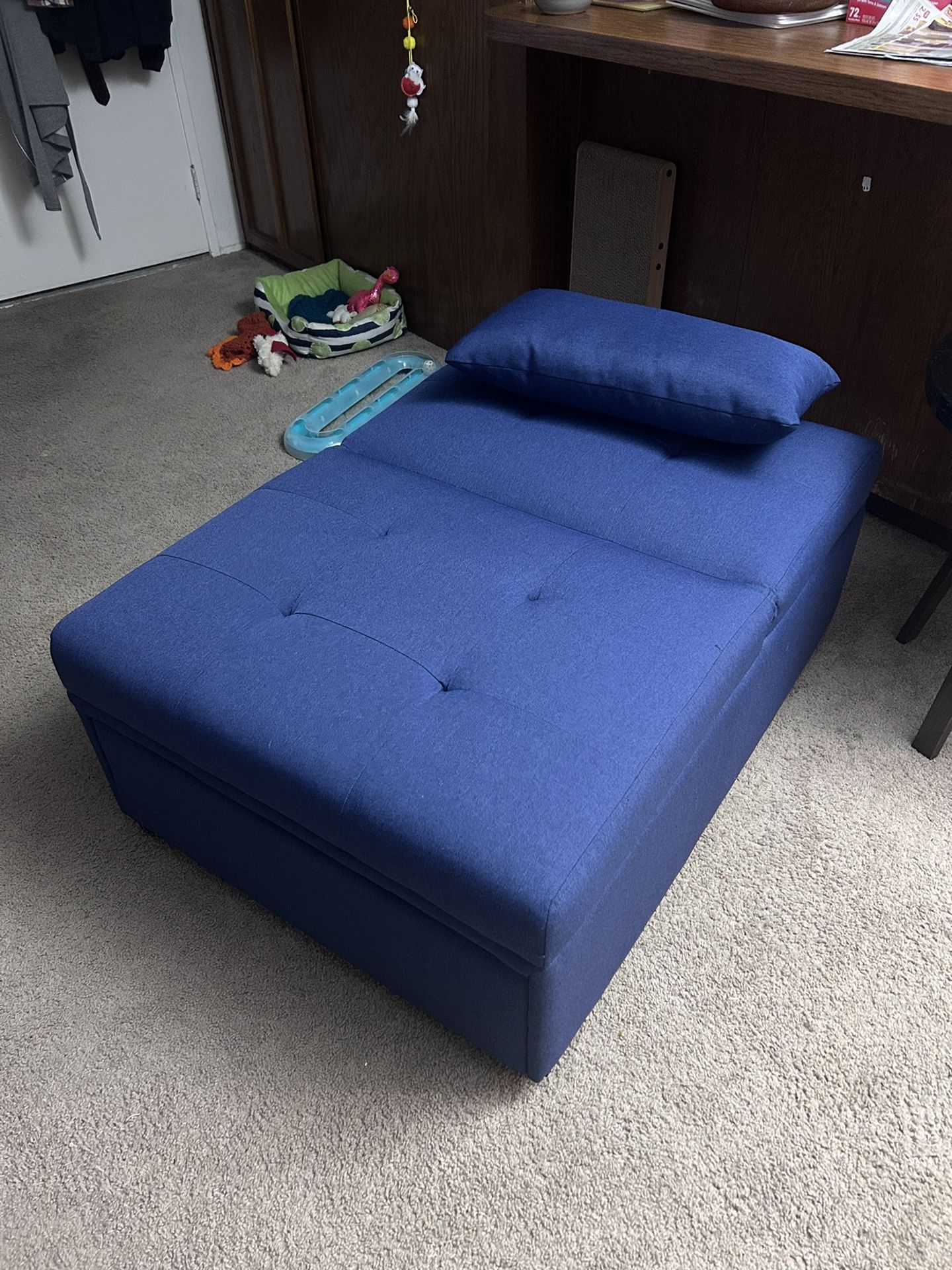 Ottoman With Pull Out Bed