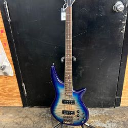 Jackson 4 String Bass Guitar With Strap And Bag