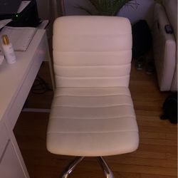 White Leather Chair With Wheels 