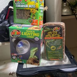 NEW Zoo Med Reptile Starter Bundle - Heat Lamp, Moss, & Substrate