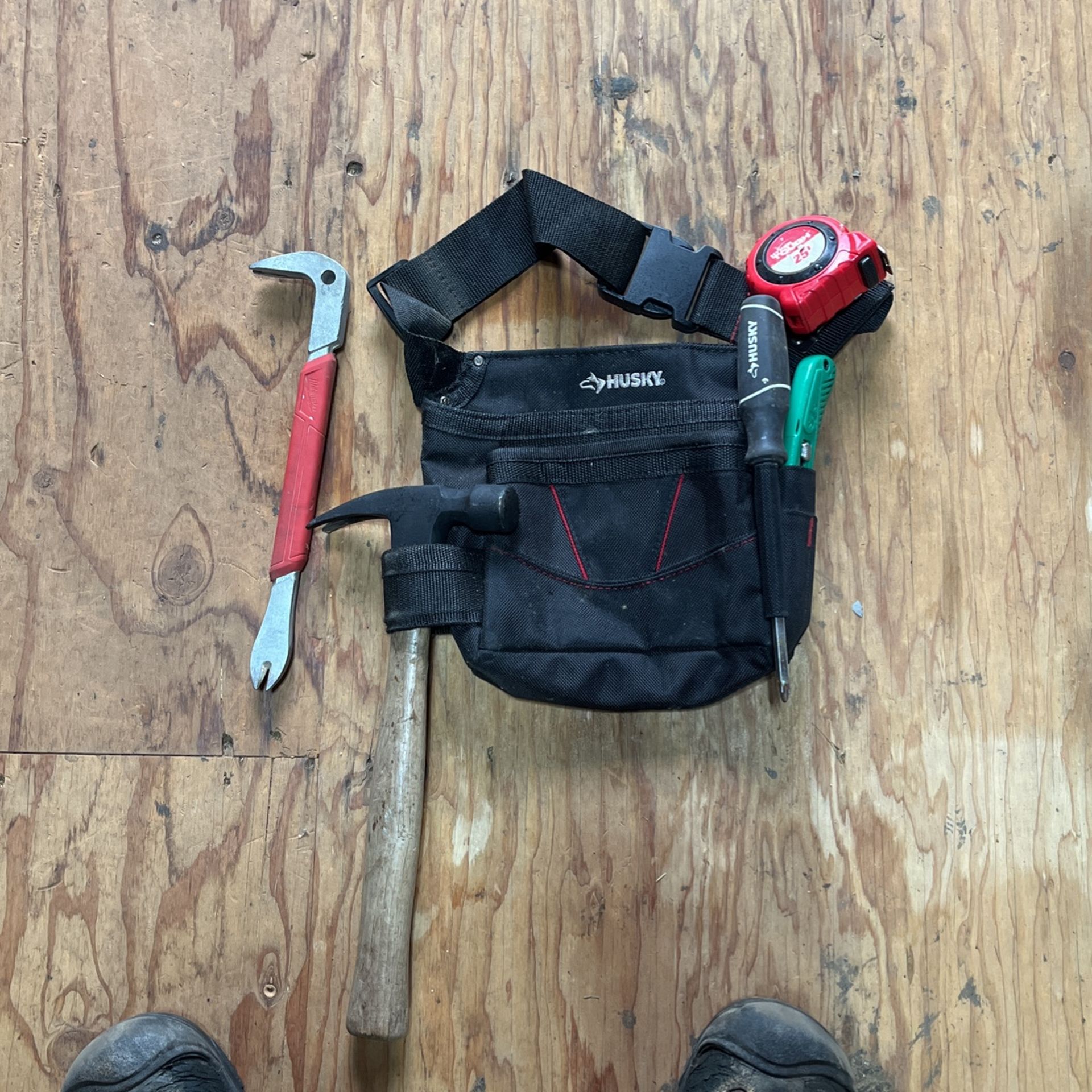 Husky Tool Pouch with Tools