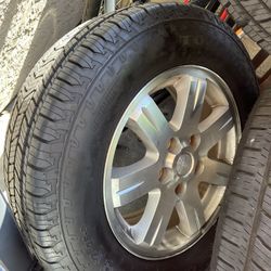 Jeep Grand Cherokee Wheels and Tires 