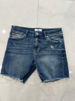 Women shorts size 7