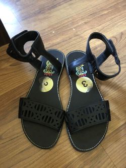 Black sandals girls size 3