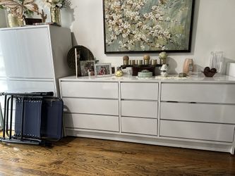 White Bedroom Set