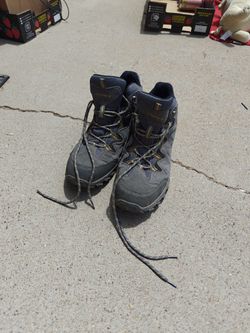 Bearpaw Shoes (Men's Size 13)