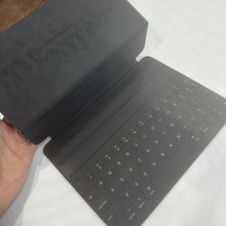 Magic keyboard for apple ipad 11 inches 