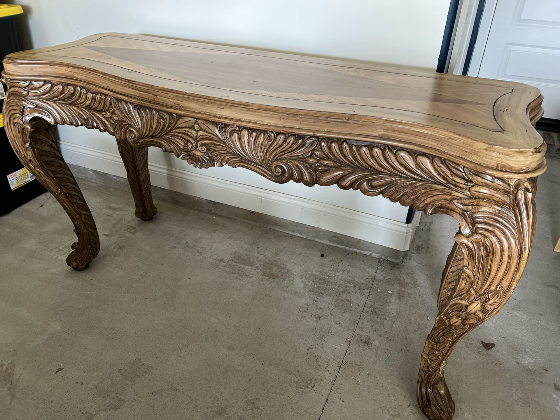 Accent Table