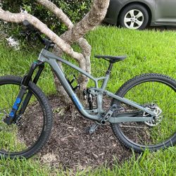 Trek Fuel Ex Gen 6 (BRAND NEW)