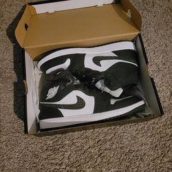 JORDANS (Nike Jordans 3 pair)
