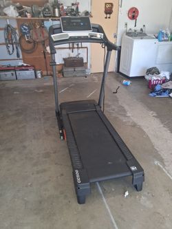 PRO-FORM TREADMILL 🏃‍♀️