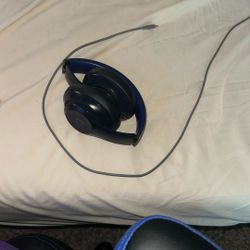 Dark Blue Studio Beats Still In Great Condition No Problem With Em
