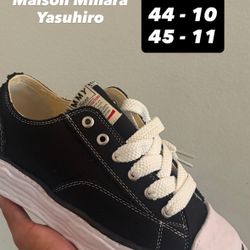 Maison Miharas - Size 44, 45