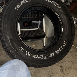4 Goodyear Wrangler 265/70r/18