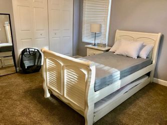 Twin Sleigh Bed with Trundle Bed