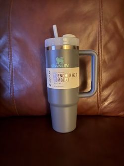 Stanley 30 oz Quencher Tumbler