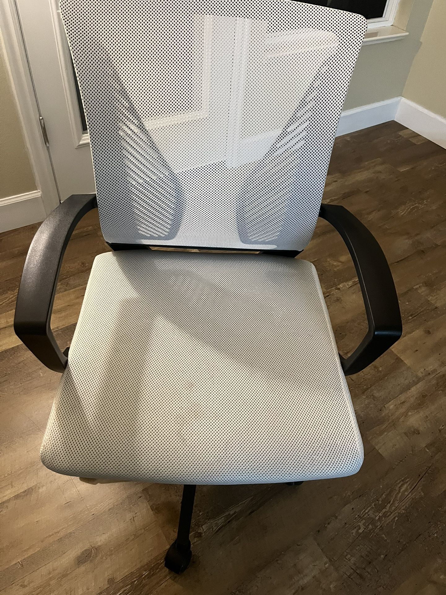 White mesh Chair