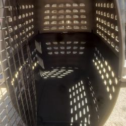 Dog Crate In Good Condition 
