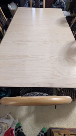 Excellent,, Simple Dining Table and Chairs