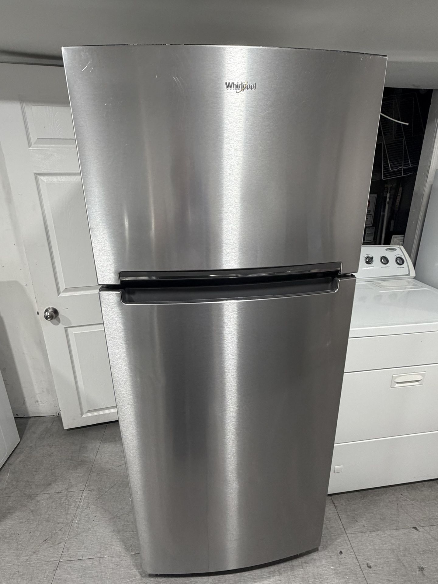 Whirlpool 28” Refrigerator