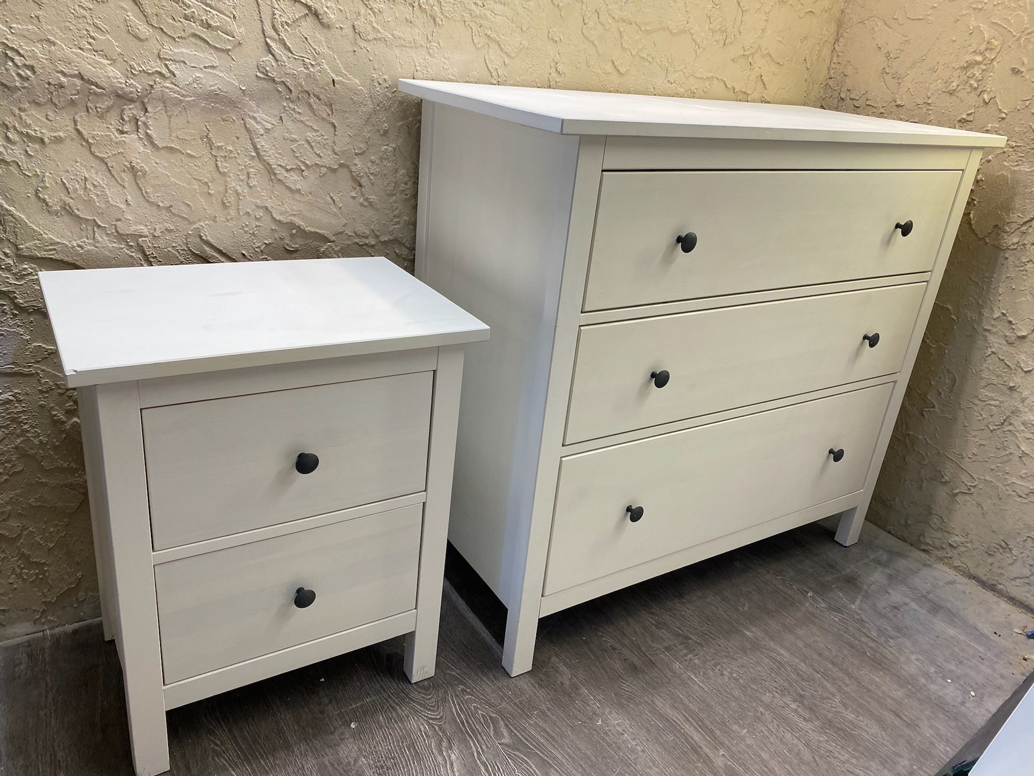 Solid Wood Dresser and Matching Nightstand - Local Delivery Available for a Fee - See My Other Items 😃