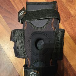 Shock Doctor 875 Hinged Knee Brace  XL