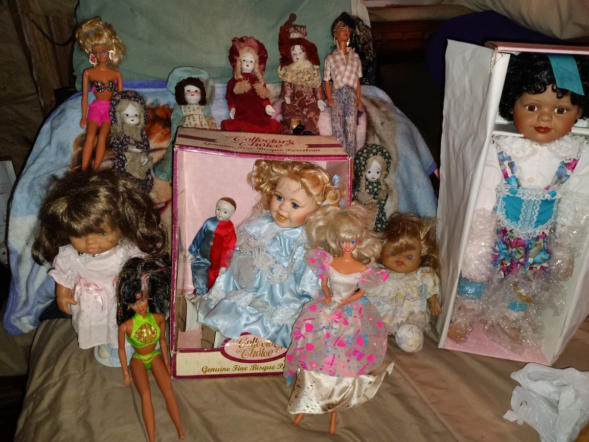 14 Gorgeous Dolls Estate Sale Find , Barbies, Porcelain, Collectable, Annie