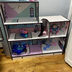 LOL Doll House 