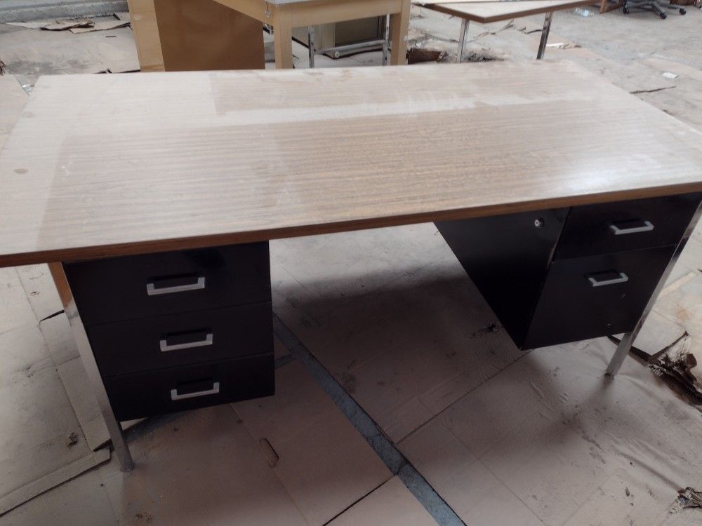 Heavy Duty Desk