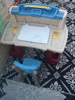 Fisher Step 2 Children Desk