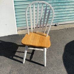 White & Tan Farmhouse Chair