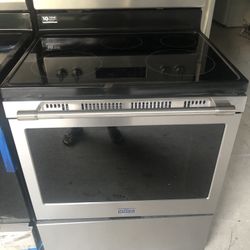 Maytag Stainless Ceramic Range 
