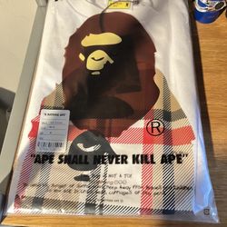 White Burberry Bape Shirt Size Medium 1:1