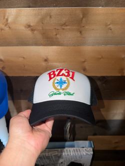 31 hats “BZ31 Yacht Club”