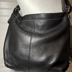 Black Leather Coach Purse 