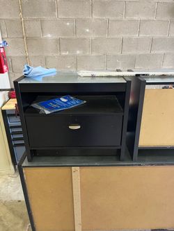 Dresser set