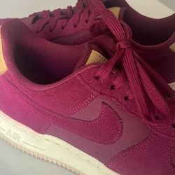 Nike Air Force 1 Sage Low "True Berry”