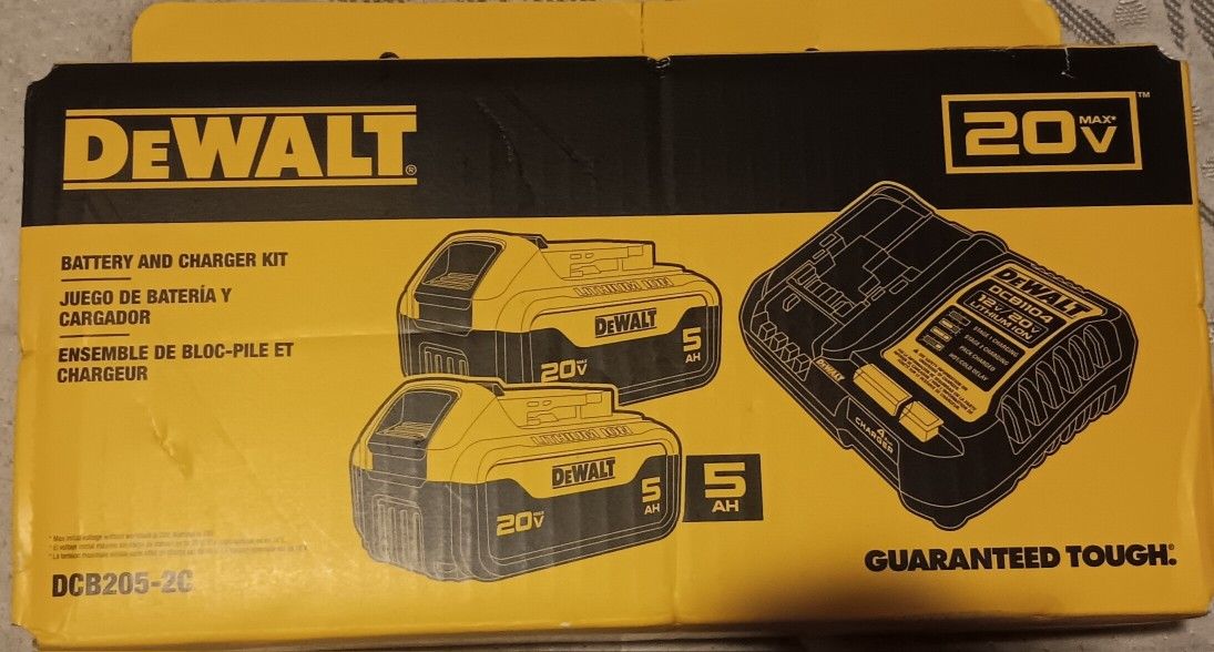 20V Dewalt Battery And Charger Kit