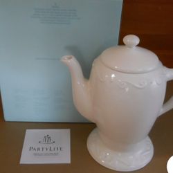 NEW IN BOX PartyLite SIDEWALK CAFE AROMA MELTS WARMER P8105 Looks Like a Coffeepot (SE San Diego)