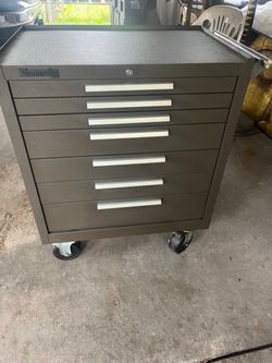 Kennedy 7drawer tool box like new