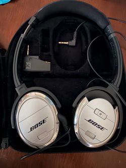 Bose acoustic noise canceling headphones