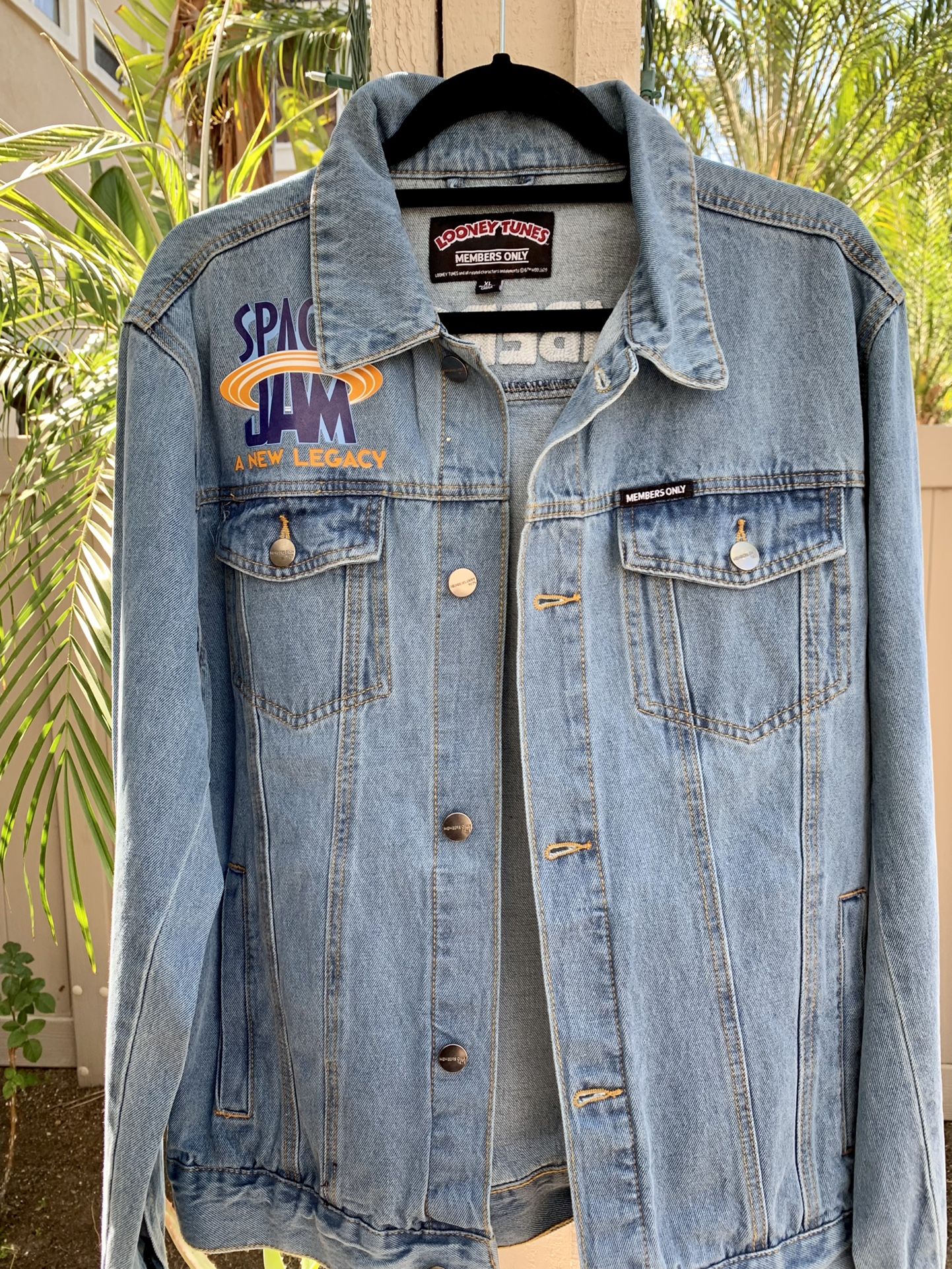 size XL brand new looney tunes denim jacket 