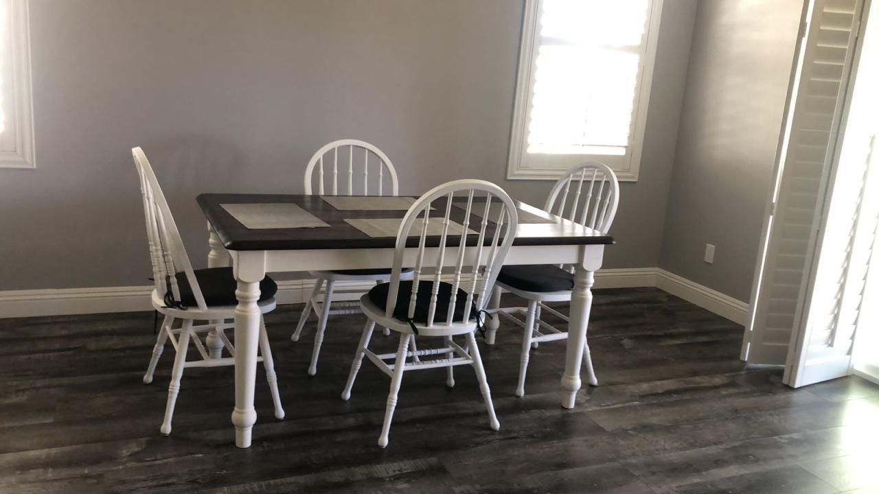 Oak Dinning Table