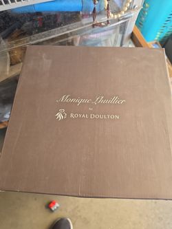 Monique Lhuilliee for ROYAL DOLTON