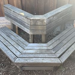 Wooden Bench Wrap-around Style 