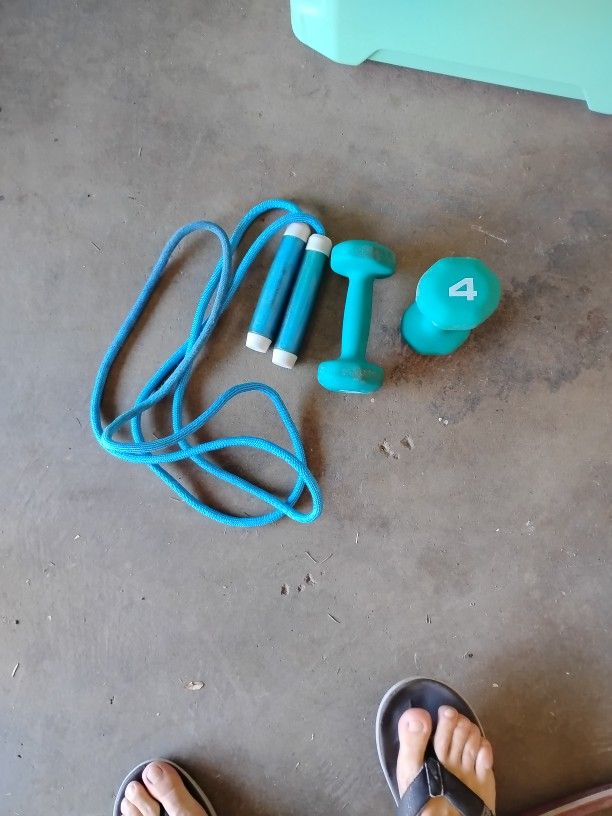 Reebok Jump Rope And 4lbs Weights