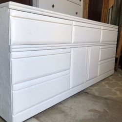 Dresser White 